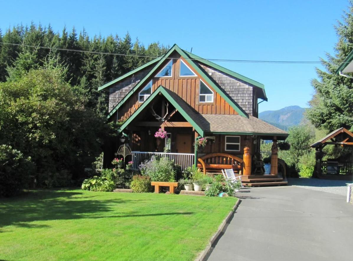 Wild Coast Wilderness Resort Port Renfrew Buitenkant foto